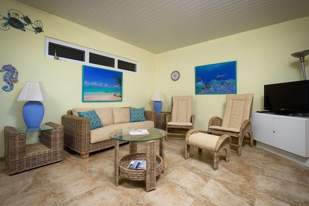 Belmar Oceanfront Apartments Bonaire エクステリア 写真