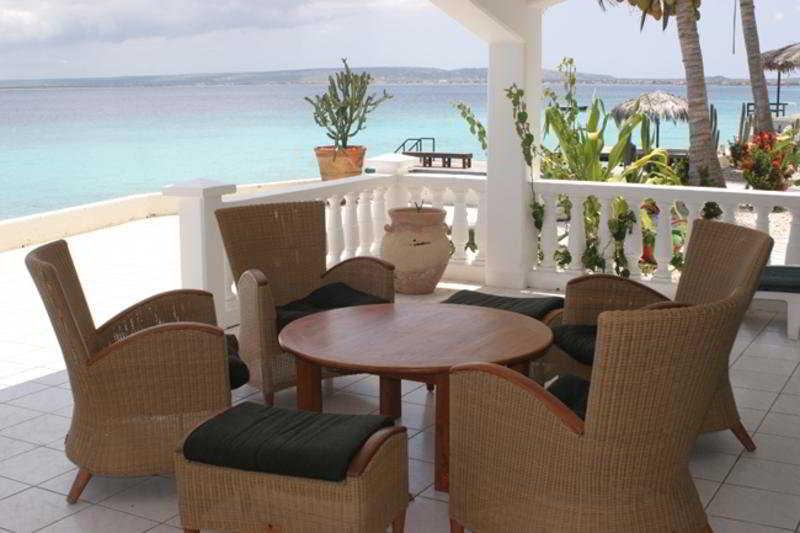Belmar Oceanfront Apartments Bonaire エクステリア 写真