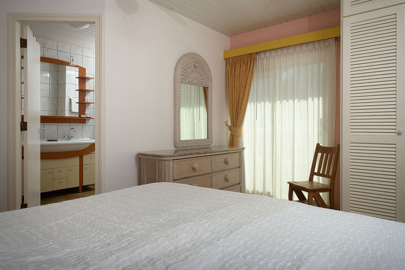 Belmar Oceanfront Apartments Bonaire エクステリア 写真