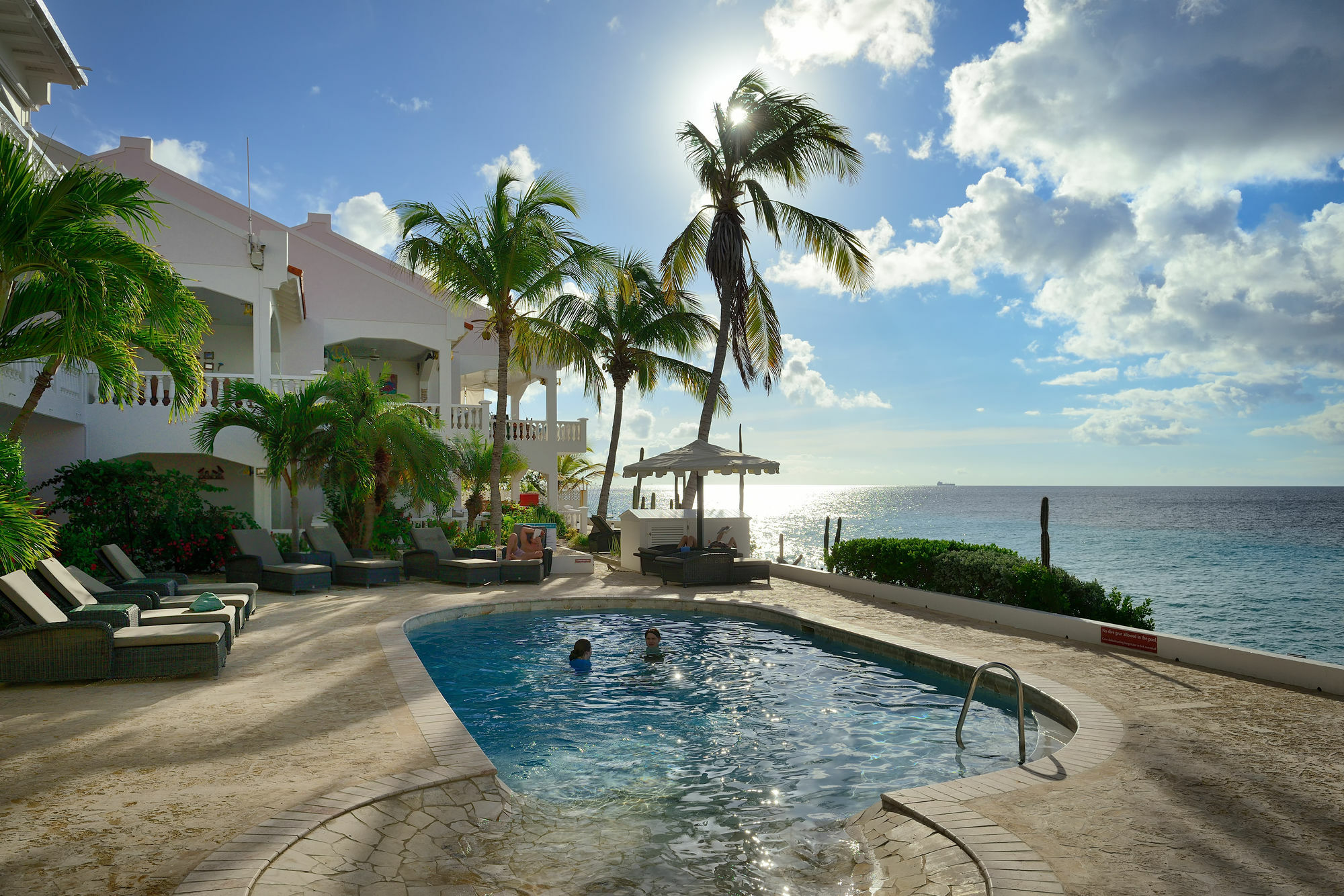 Belmar Oceanfront Apartments Bonaire エクステリア 写真