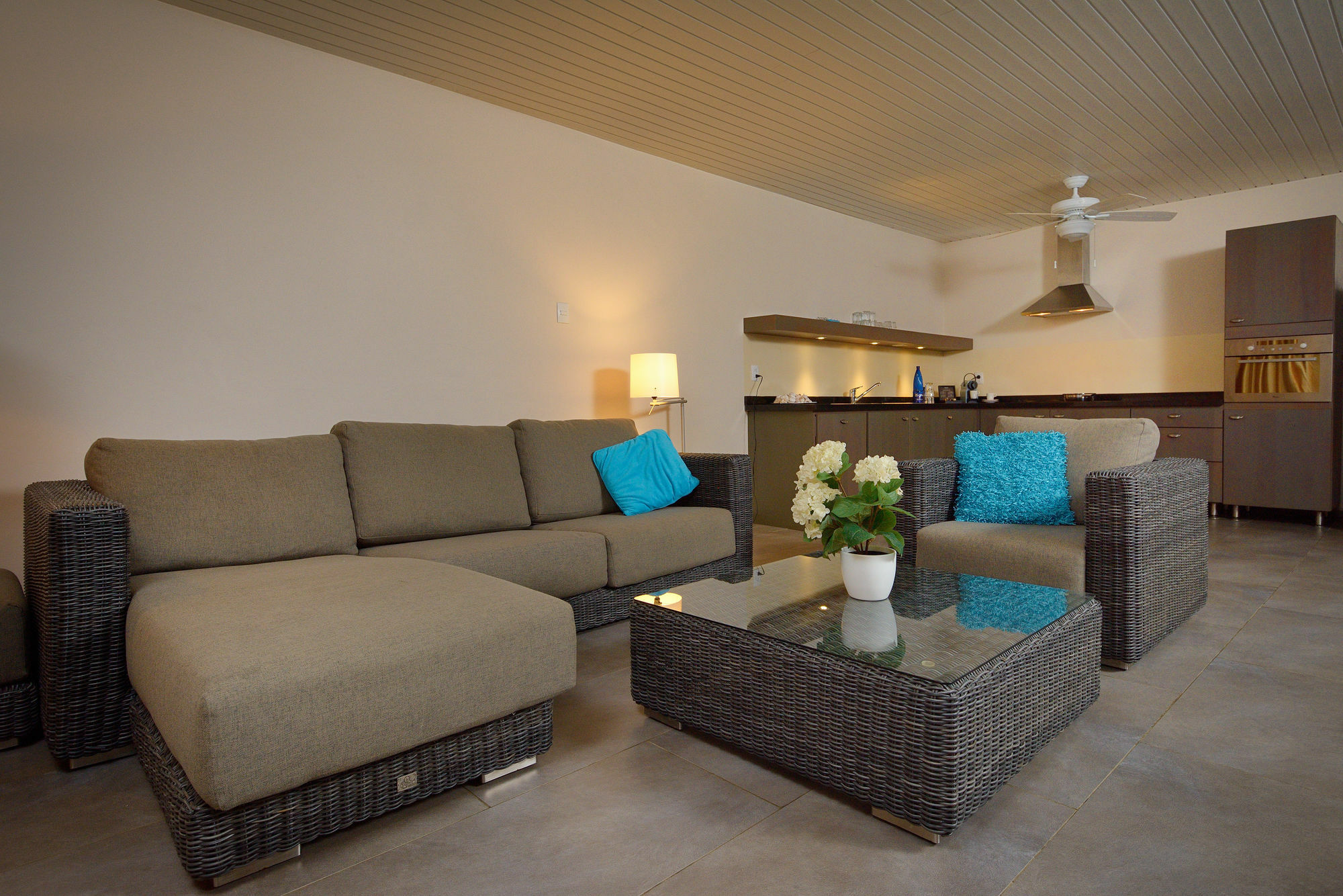 Belmar Oceanfront Apartments Bonaire エクステリア 写真