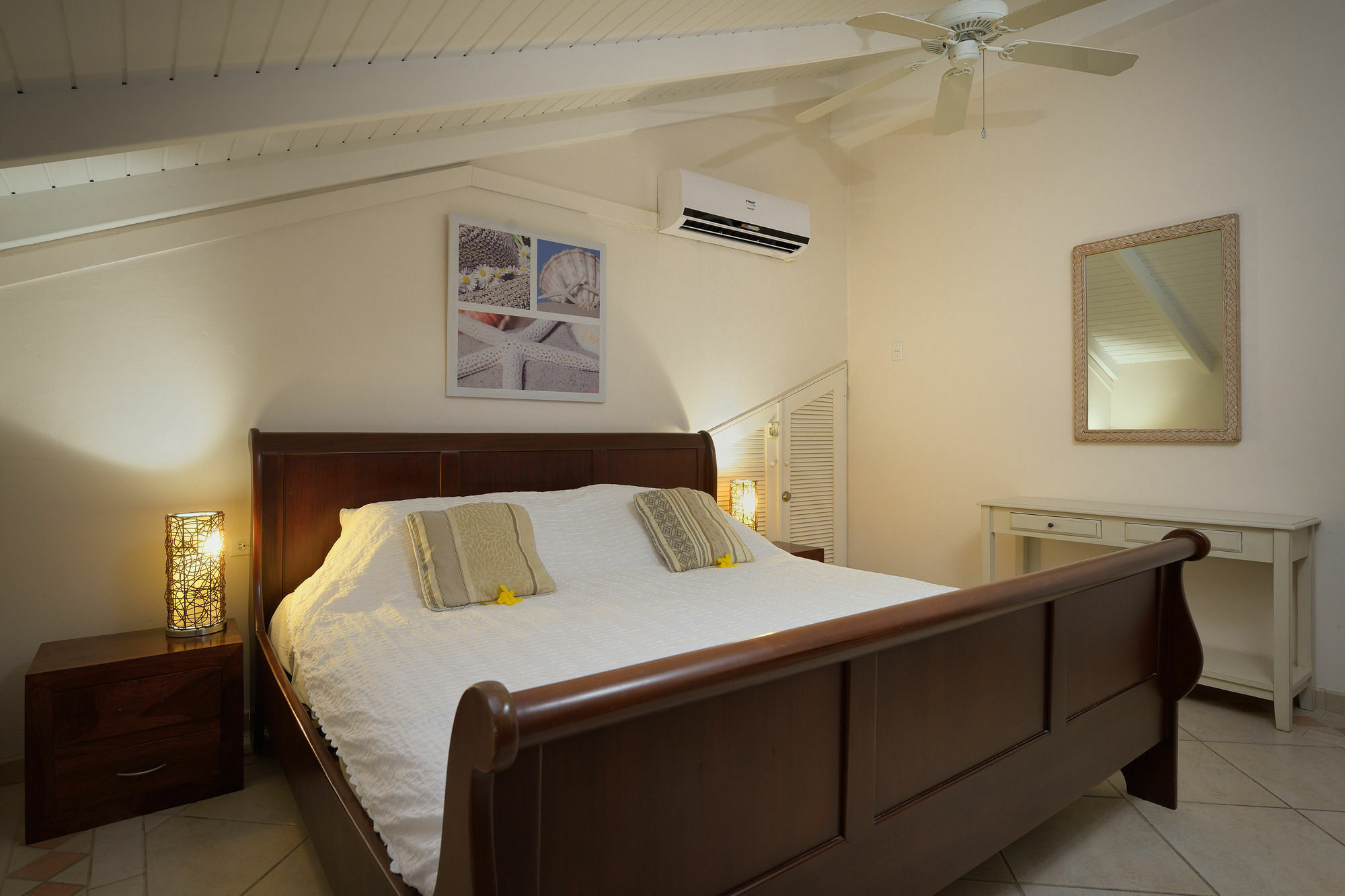 Belmar Oceanfront Apartments Bonaire エクステリア 写真