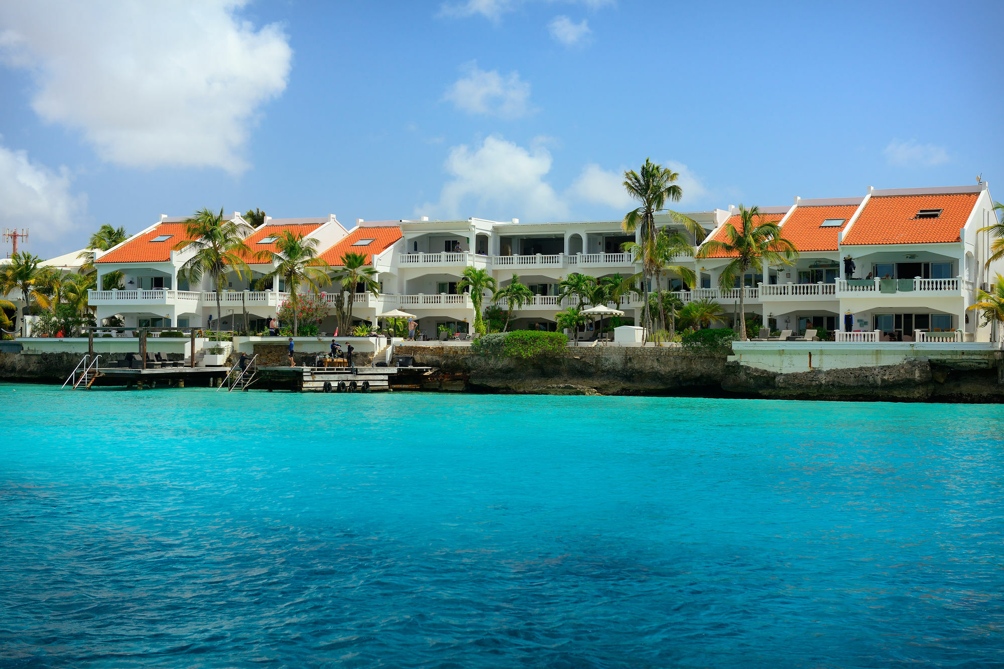 Belmar Oceanfront Apartments Bonaire エクステリア 写真